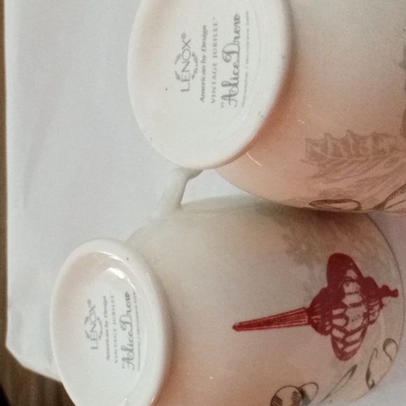 LENOX American by Design Set Of Vintage Jubilee Alice Drew Christmas Mugs - Picture 3 of 4